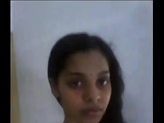 Beautiful Indian Girl With Curvy Boobs Selfie - IndianHiddenCams.com